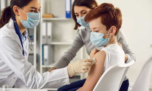 Llega segunda dosis de vacuna Covid para niños de 9, 10 y 11 años a 16 municipios del Edomex